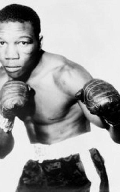 640px-Benny__the_kid__Paret_in_fighting_pose_before_his_death